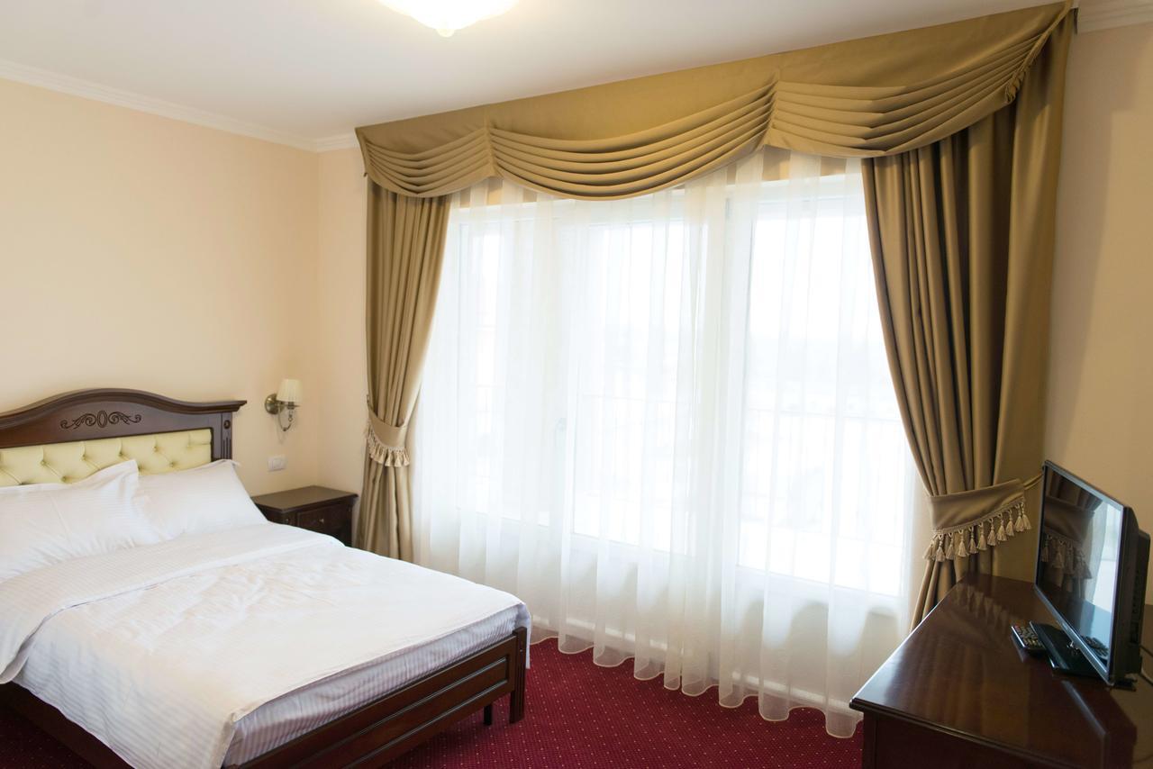 Hotel Dallas Негрешти-Оаш Номер фото